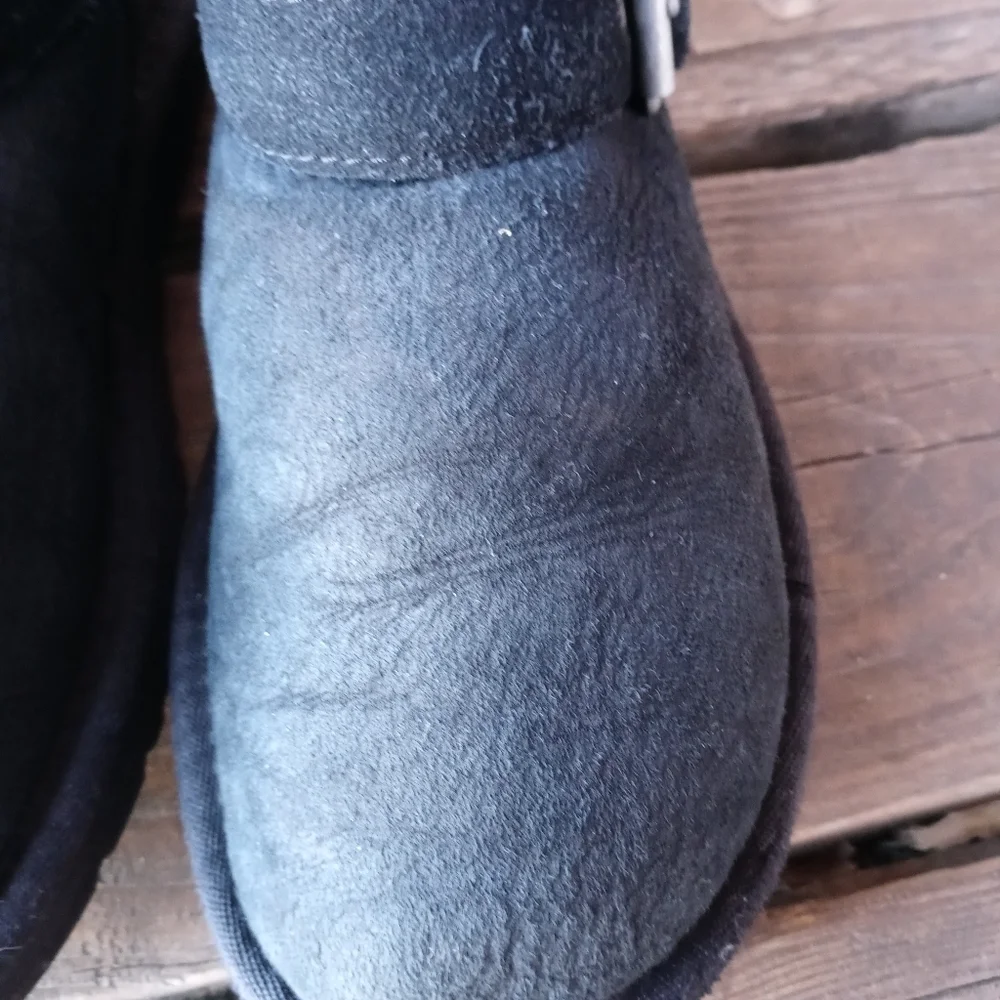 UGG Australia Blaise moto glitter zipper 1004271 black suede boots Size 6. 124pe